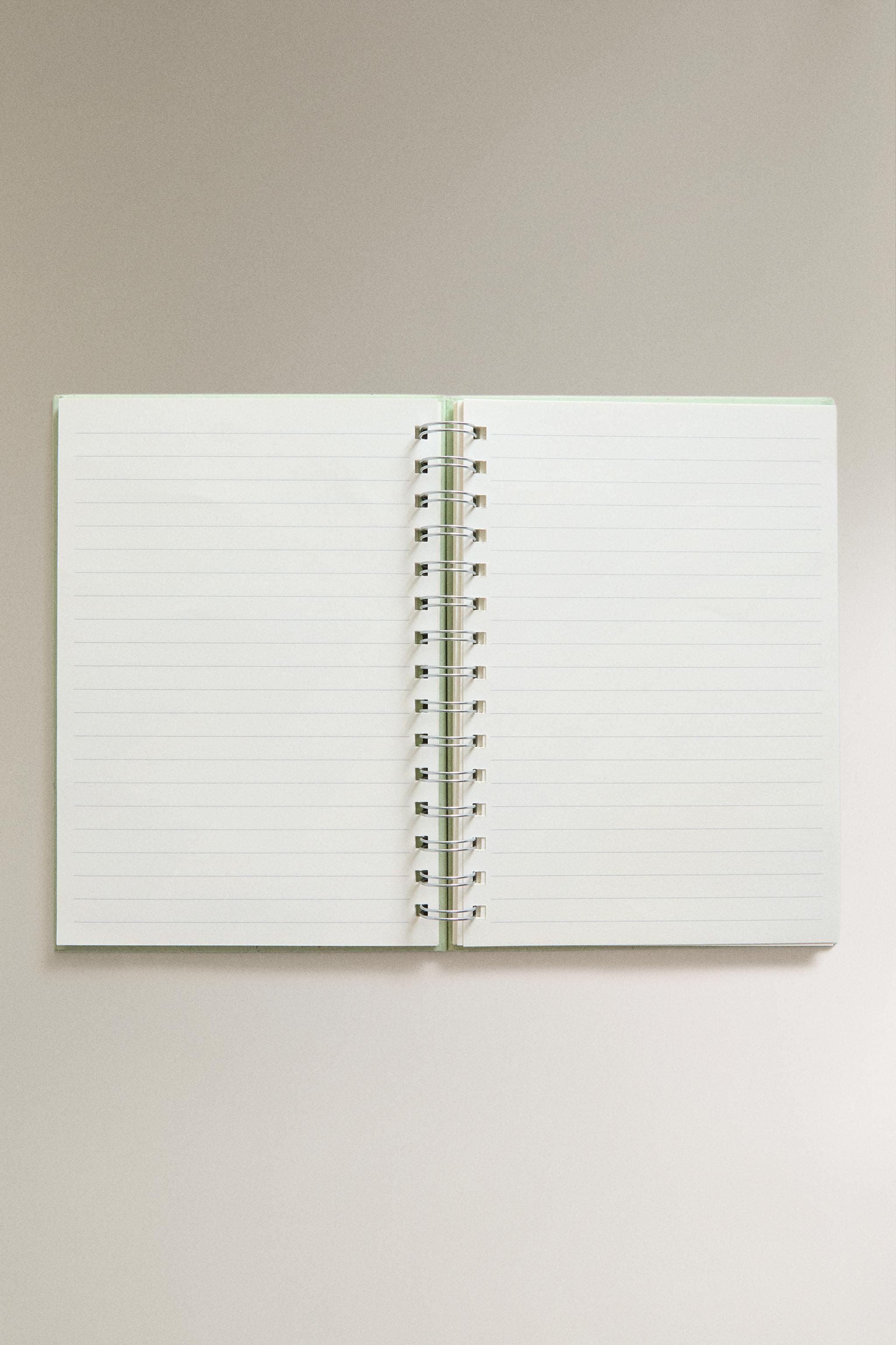 KIDS' A5 MONSTERS, INC. ©DISNEY/PIXAR NOTEBOOK